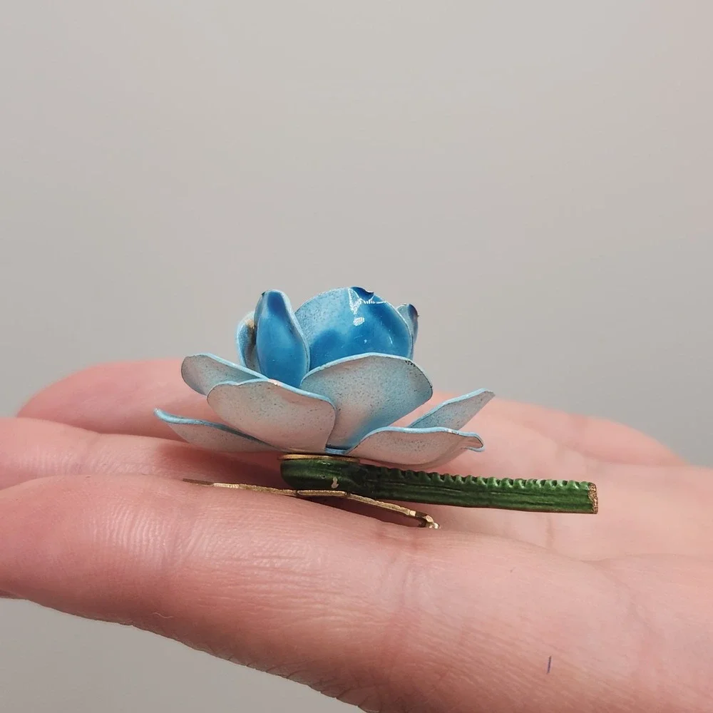 Vintage Blue Enamel Flower Brooch Mod Pop Art 60s Flower Power Faux Pearl Pin